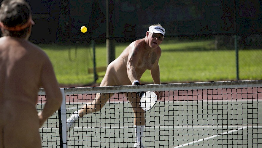 nude-pickleball-naked